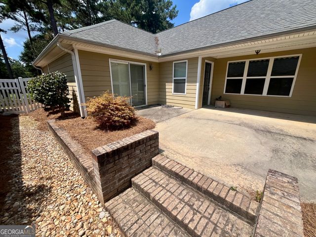 120 Cottage Club Drive, Locust Grove, GA 30248
