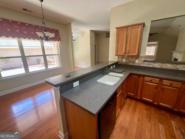 120 Cottage Club Drive, Locust Grove, GA 30248