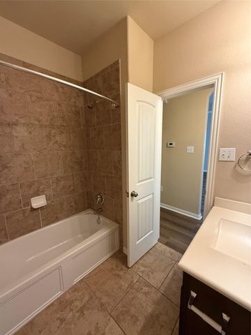 2204 Tranquility LN, Pflugerville, TX 78660