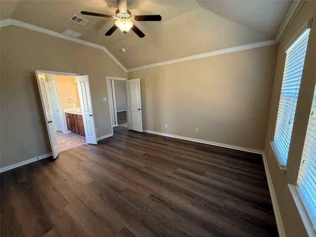 2204 Tranquility LN, Pflugerville, TX 78660