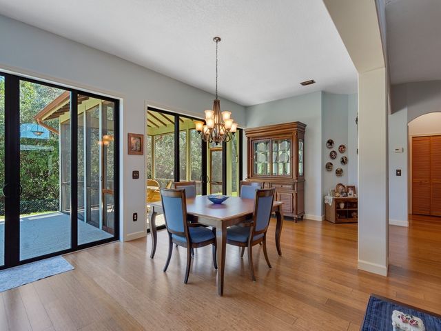 7350 30th Court, Vero Beach, FL 32967