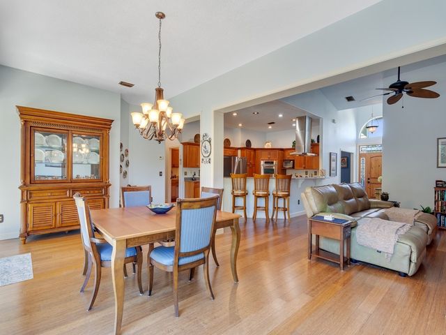 7350 30th Court, Vero Beach, FL 32967