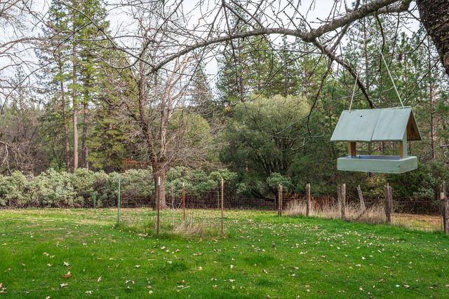 13081 Pine Cone Cir, Grass Valley, CA 95945