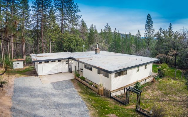 13081 Pine Cone Cir, Grass Valley, CA 95945