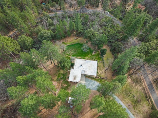 13081 Pine Cone Cir, Grass Valley, CA 95945
