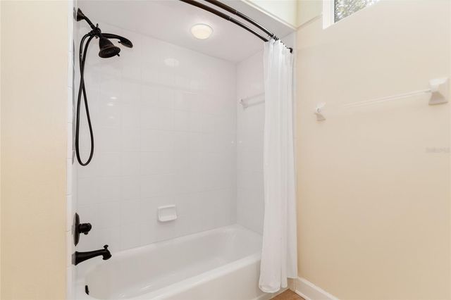 1821 SW 110TH STREET, Gainesville, FL 32607