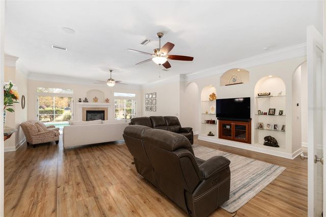 1821 SW 110TH STREET, Gainesville, FL 32607