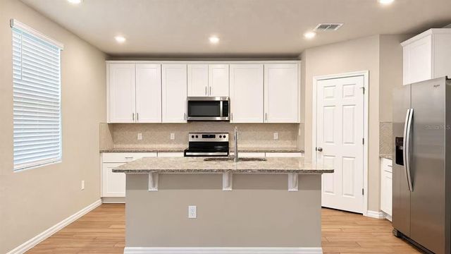 17424 BACK BAY COURT, Clermont, FL 34714