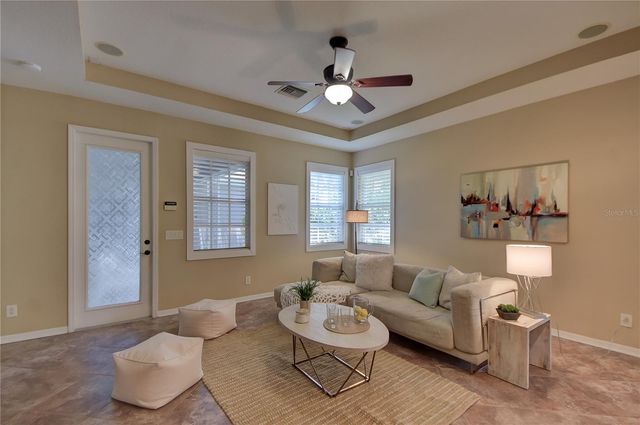 16001 LONEOAK VIEW DRIVE, Lithia, FL 33547