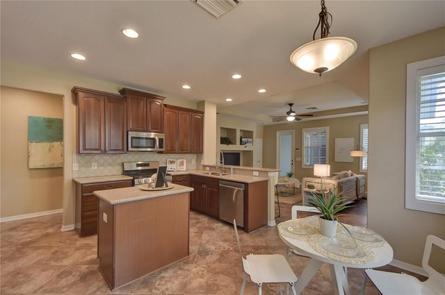 16001 LONEOAK VIEW DRIVE, Lithia, FL 33547