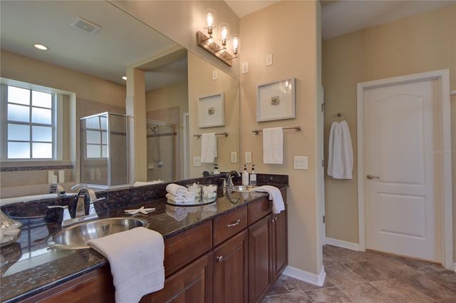 16001 LONEOAK VIEW DRIVE, Lithia, FL 33547