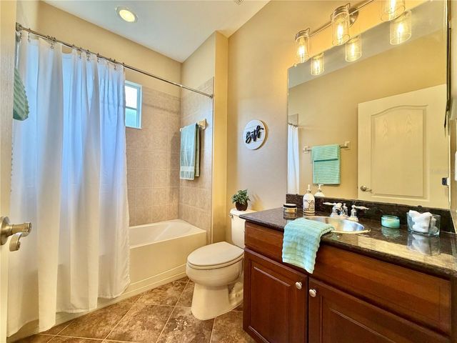 16001 LONEOAK VIEW DRIVE, Lithia, FL 33547