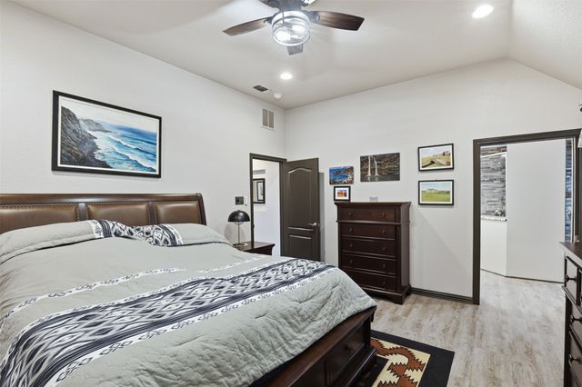 8904 Woodlawn Drive, Granbury, TX 76049