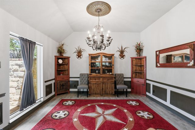8904 Woodlawn Drive, Granbury, TX 76049