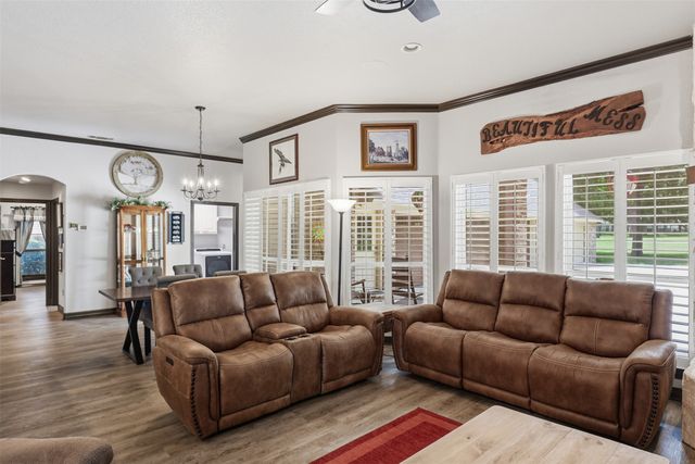8904 Woodlawn Drive, Granbury, TX 76049