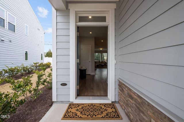 1101 Canary Pepper Drive, Durham, NC 27713