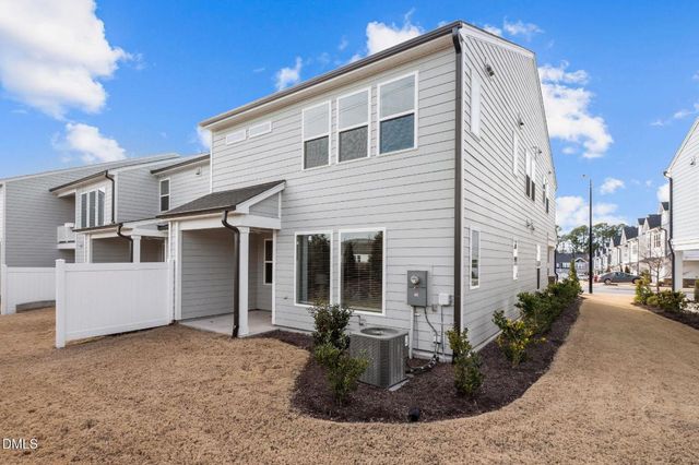 1101 Canary Pepper Drive, Durham, NC 27713