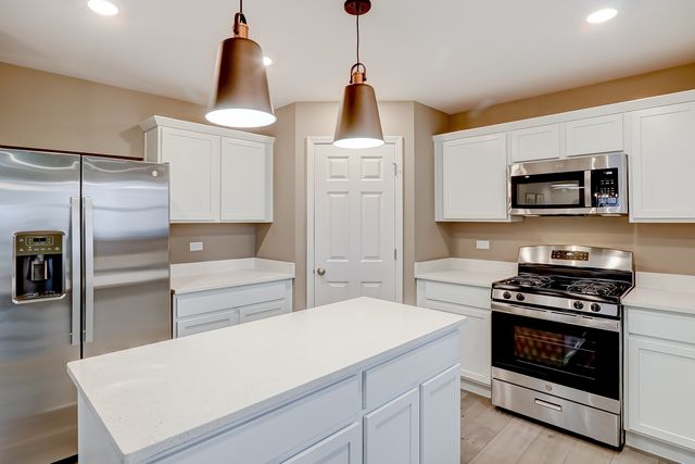 1623 Patterson Avenue, North Aurora, IL 60542