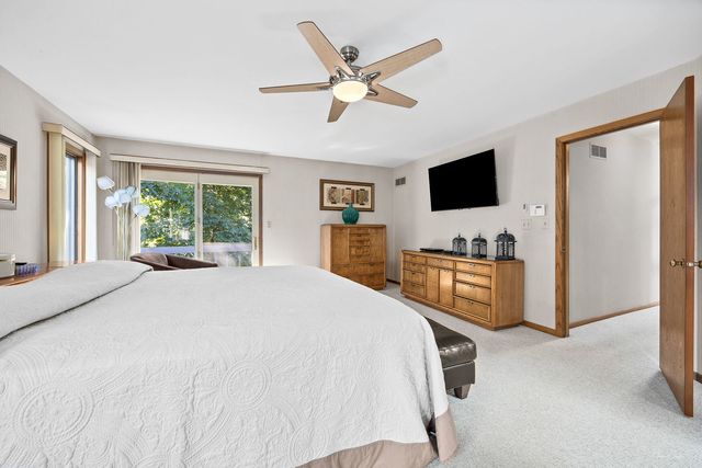 20 Geneva Court, Crete, IL 60417