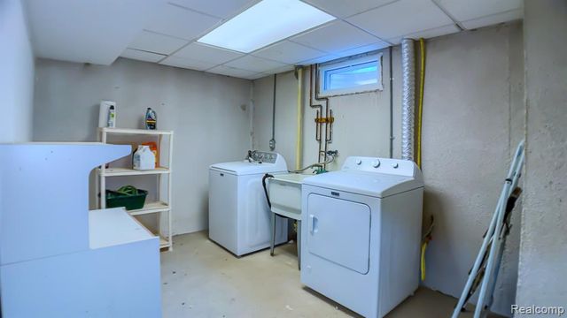 552 Foxboro Square, Brighton, MI 48116