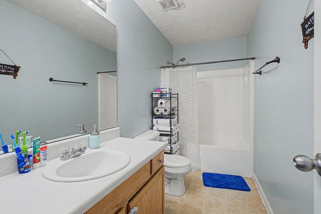 105 Cora St, Portland, TN 37148