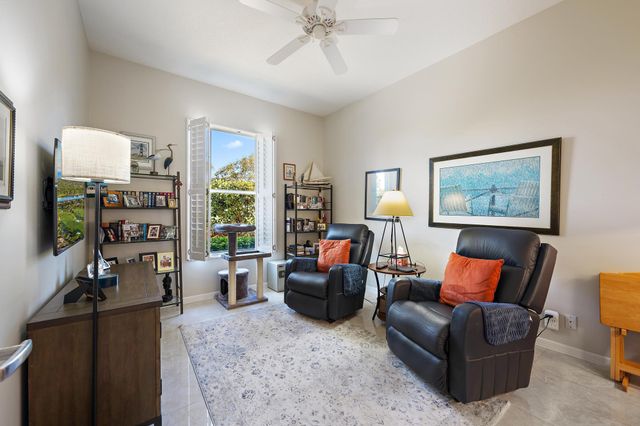 220 Woodsmuir Court, Palm Beach Gardens, FL 33418