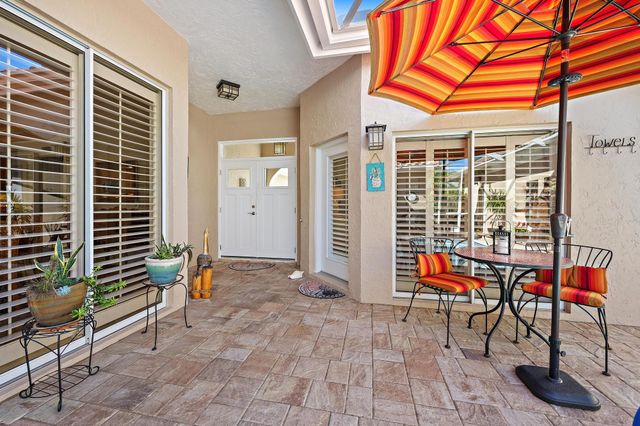 220 Woodsmuir Court, Palm Beach Gardens, FL 33418