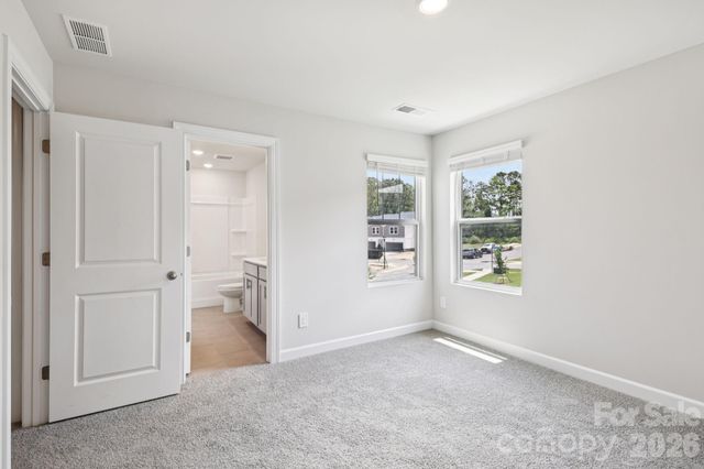 8113 Hidden Springs Trail, Charlotte, NC 28216