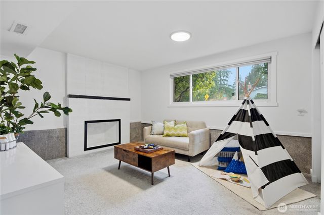 11742 NE 150th Place, Kirkland, WA 98034