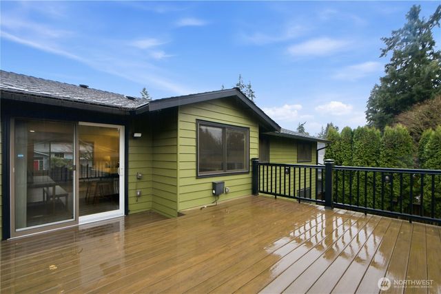 11742 NE 150th Place, Kirkland, WA 98034