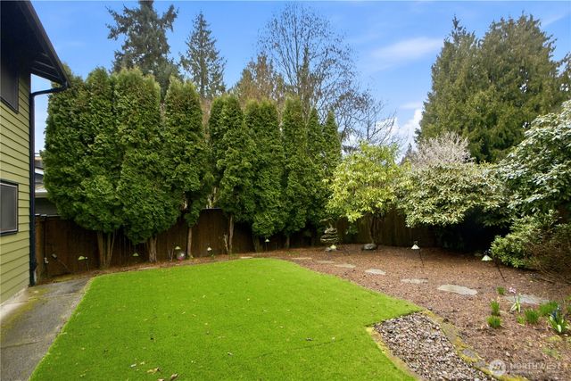 11742 NE 150th Place, Kirkland, WA 98034