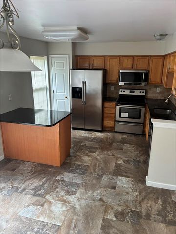 118 Knollwood Drive, Easton, PA 18042