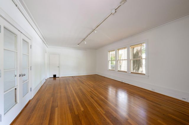 3416 Audubon Place, Houston, TX 77006