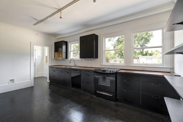 3416 Audubon Place, Houston, TX 77006