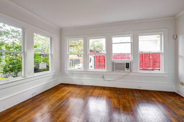 3416 Audubon Place, Houston, TX 77006