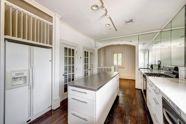 3416 Audubon Place, Houston, TX 77006