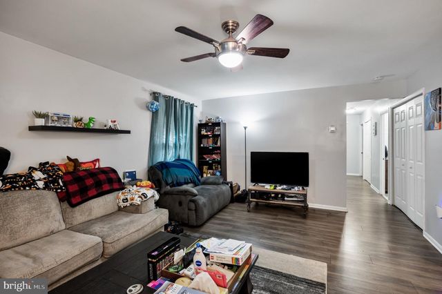 24-24 MAYAPPLE LN, Willingborough, NJ 08046
