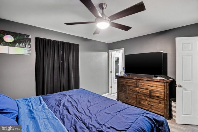 24-24 MAYAPPLE LN, Willingborough, NJ 08046