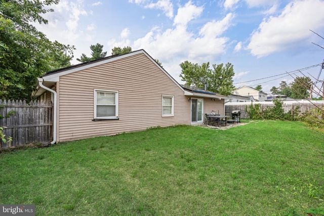 24-24 MAYAPPLE LN, Willingborough, NJ 08046