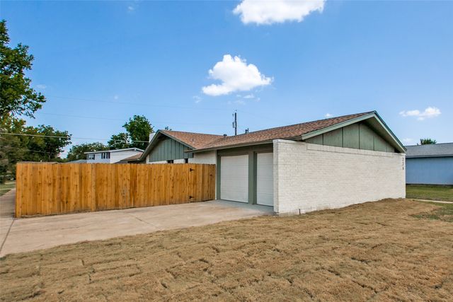 226 N Forest Crest Drive, Garland, TX 75042