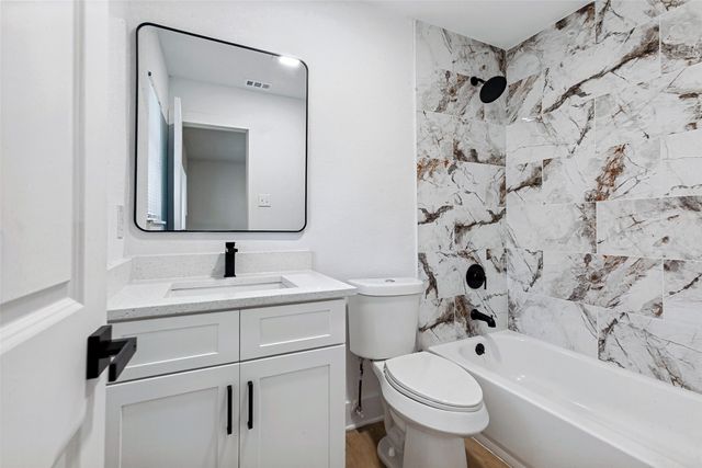226 N Forest Crest Drive, Garland, TX 75042