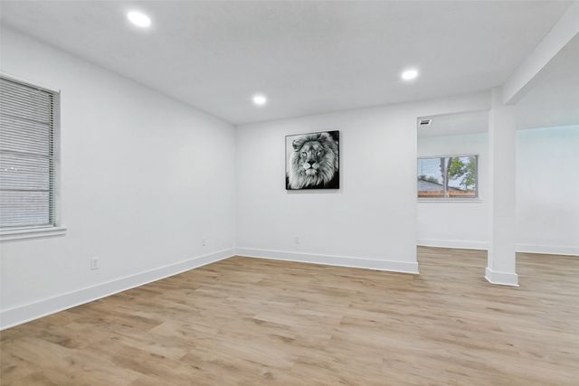 226 N Forest Crest Drive, Garland, TX 75042
