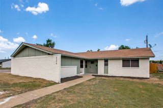 226 N Forest Crest Drive, Garland, TX 75042