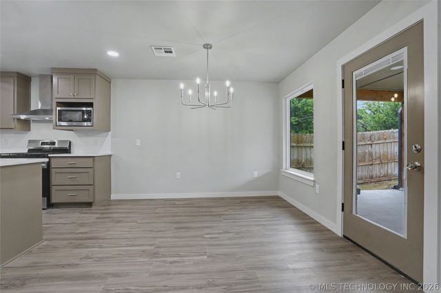 1337 E Hobson Avenue, Sapulpa, OK 74066