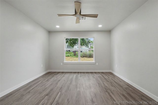 1337 E Hobson Avenue, Sapulpa, OK 74066