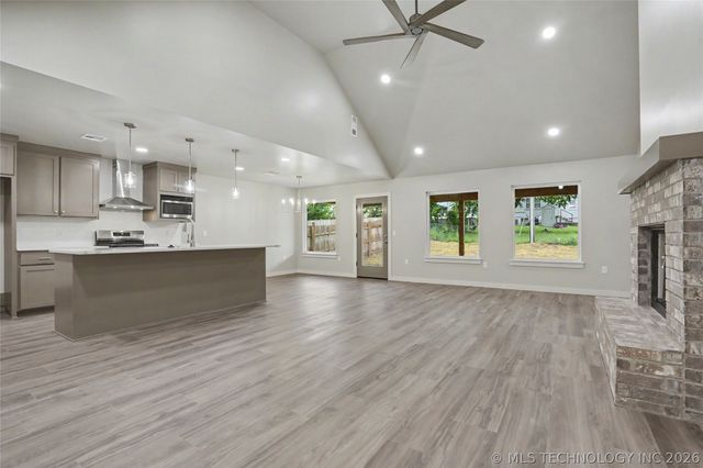1337 E Hobson Avenue, Sapulpa, OK 74066