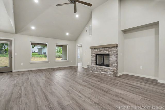 1337 E Hobson Avenue, Sapulpa, OK 74066