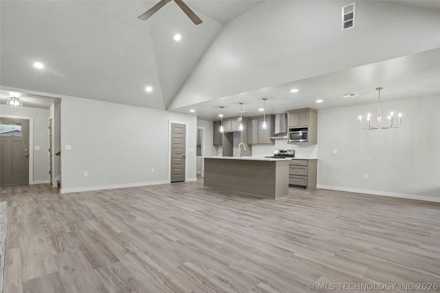 1337 E Hobson Avenue, Sapulpa, OK 74066