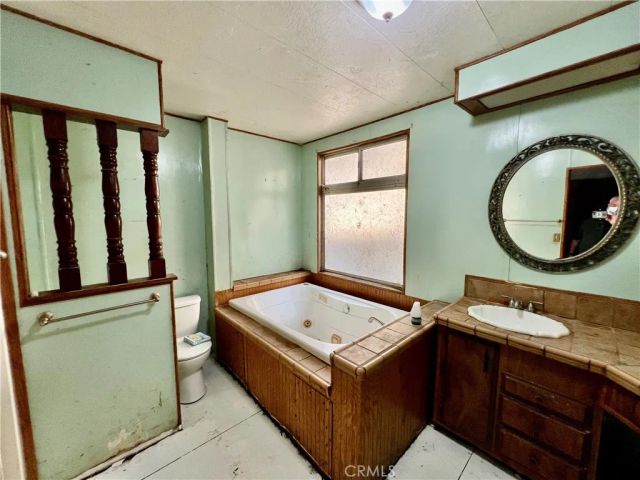 4250 Lakeview, Nice, CA 95464