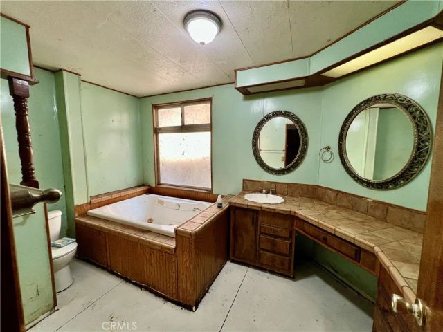 4250 Lakeview, Nice, CA 95464